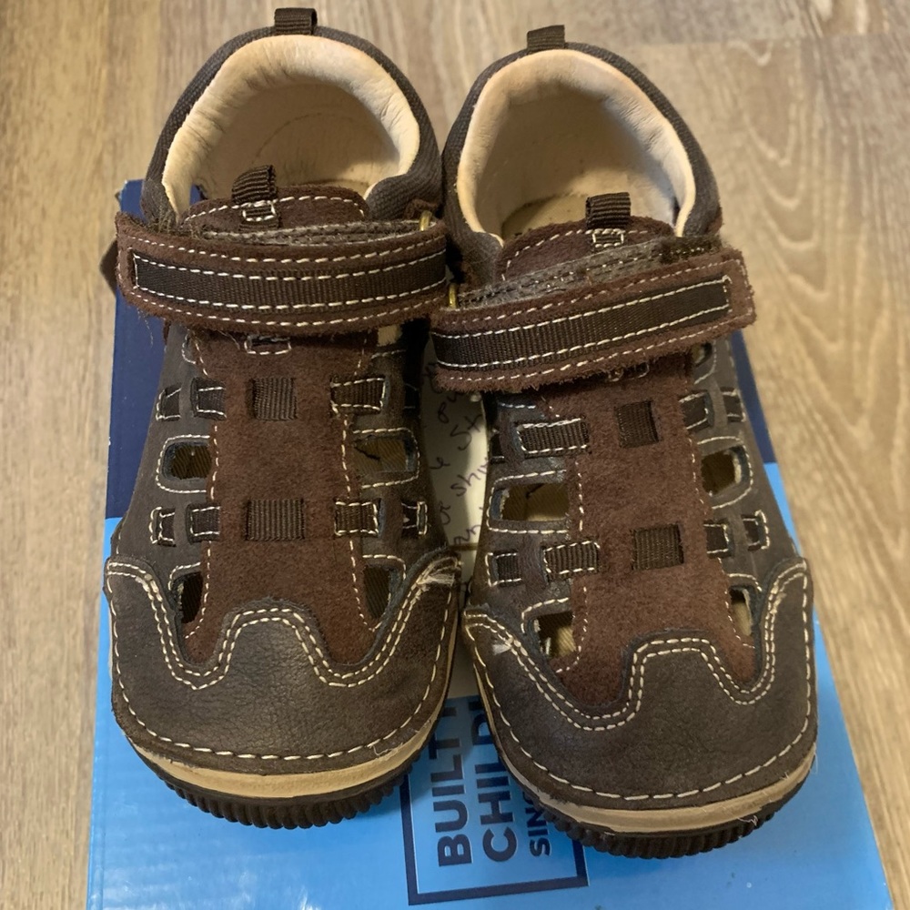 Stride Rite Boys Size 9W Brown Reggie Sandals